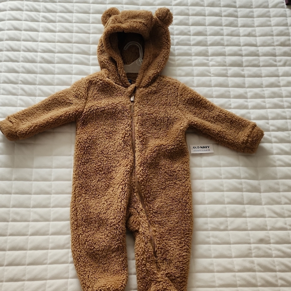 Old Navy Cozy Tan Bear Footie